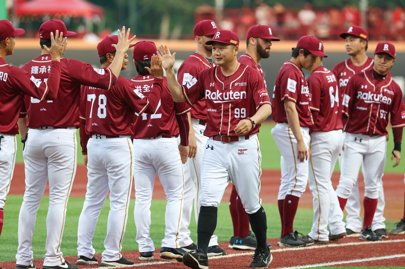 曾豪駒執教總冠軍賽首勝 讚球員頂住壓力扳平戰局