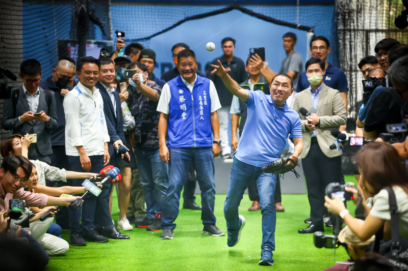 侯友宜拋體育政見 爭取辦2038亞運、每週免費運動1次