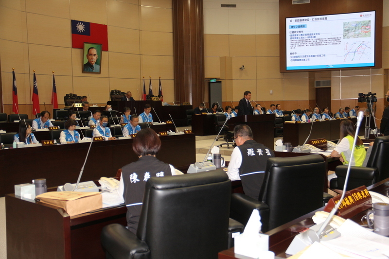 苗議員喊提高償債 鍾東錦：預算已覈實編列