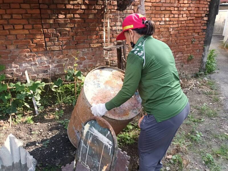 屏東本土登革熱累計240例 已開罰253件髒亂點