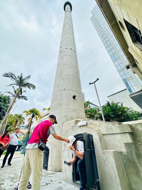 松菸鍋爐房煙囪道禁地限時開放 民眾搶睹風采