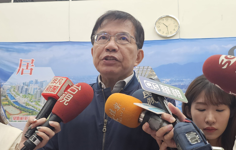 赴陸旅行團擬限額 王國材：若人數多會酌予調整