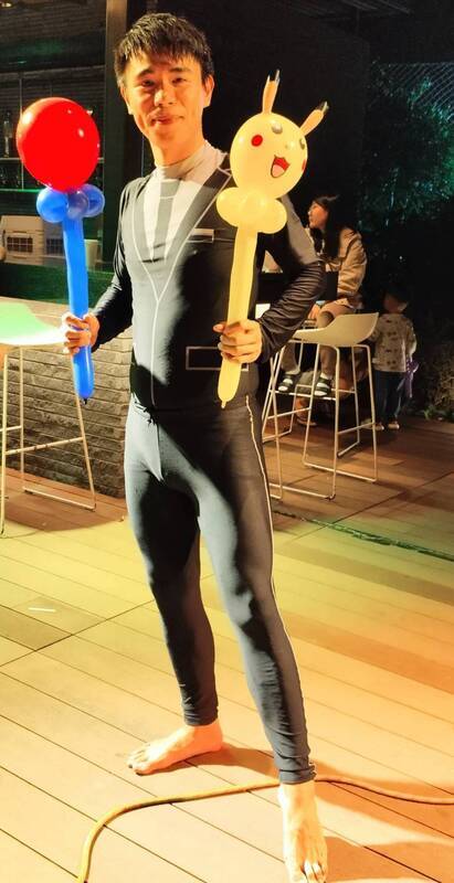 藥劑師轉型街頭藝人 搞笑互動魔術人生更快樂