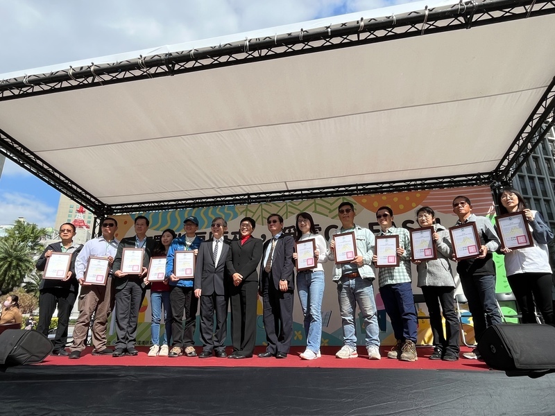 環教推廣有成 大有社區金碳稻、齊柏林中心獲績優