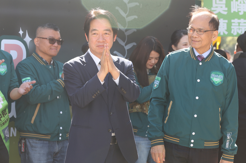 賴清德踩侯友宜本命區 赴新北陪立委參選人登記