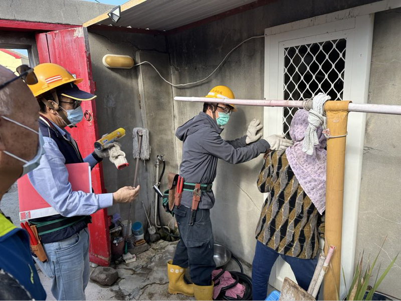 老古厝潛藏用電風險 台電澎湖區處助長者檢修