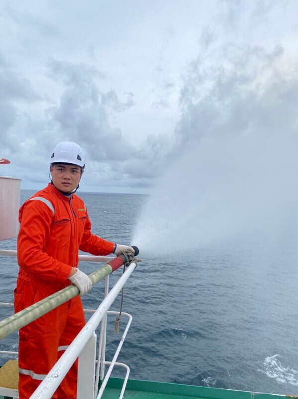 高職生踏入海運 22歲賺到重機瞄準30歲千萬存款