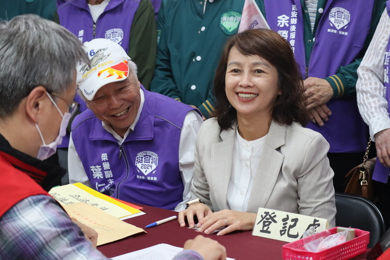 蕭美琴助選張美慧 花縣立委綠盼打破傅氏王朝