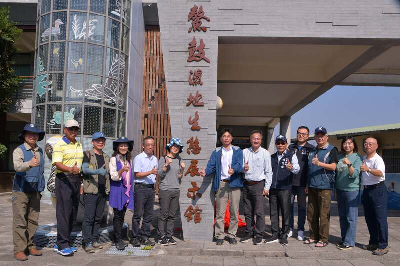 嘉義東石鰲鼓濕地生態展示館揭牌 邀民眾賞候鳥