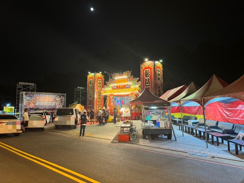 廟壇活動掛統促黨布條 中市警勸撤下一度引爭執