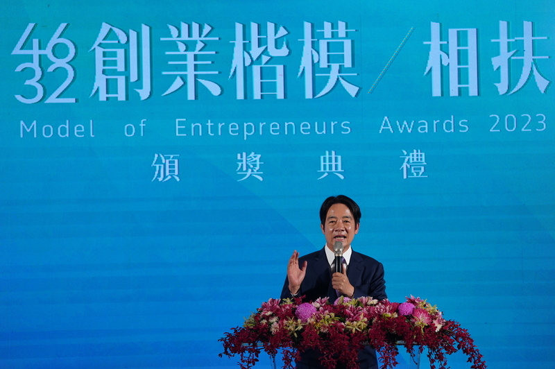 副總統：助中小企業升級轉型 讓台灣產業生生不息