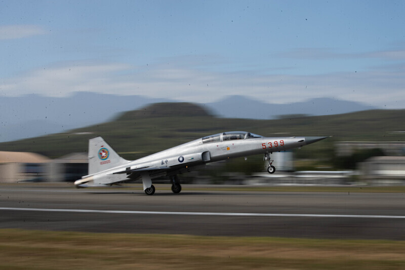 F-5戰機解除戰備任務 匪空優塗裝走入歷史