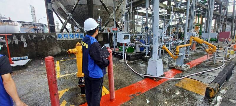 高雄大社化工廠管線外洩飄異味 最高可罰500萬