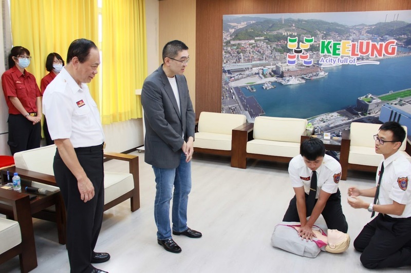 基隆消防員救回無心跳患者 最高發1萬元鼓勵