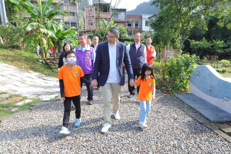 基隆瑪陵國小通學步道啟用 市府盼打造步行城市