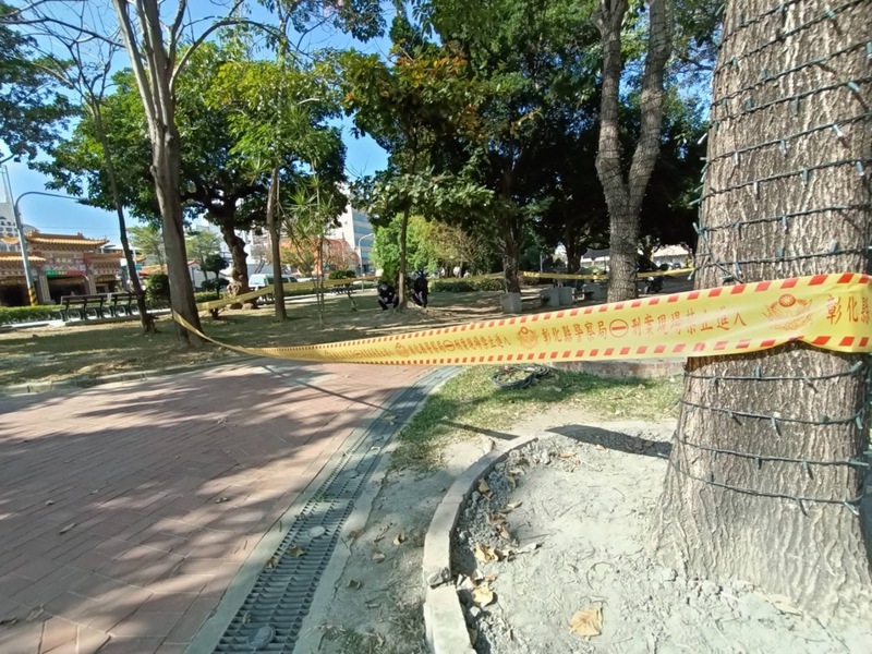 員林公園3女遊客遭砍傷 男子自殘被員警制伏