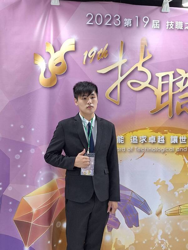 奪近20國際發明展獎 城市科大楊成業獲頒技職之光