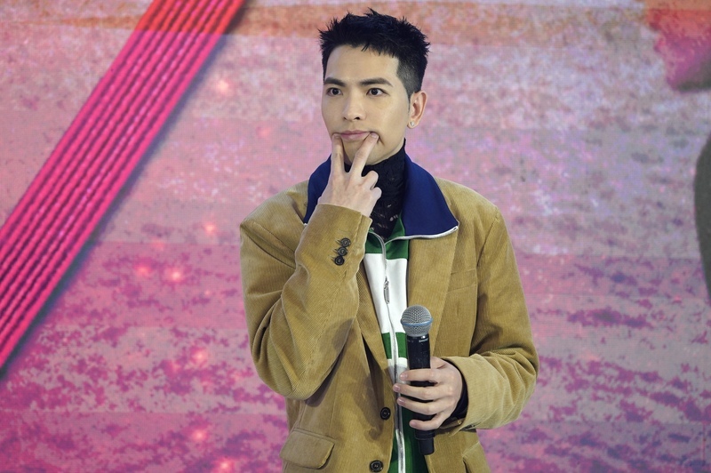 蕭敬騰赴挪威製新專輯 告白經紀人太太是最好女人