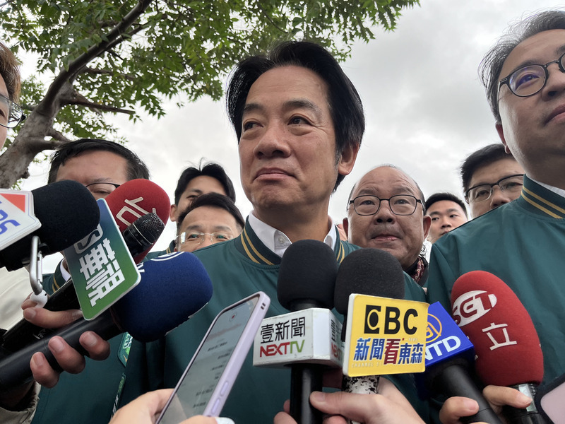 賴清德提問國民黨 是否與中裡應外合企圖影響選情