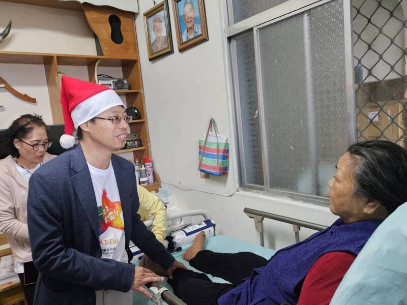 異鄉人醫師撕「跑路」標籤 用心走進台東原鄉家庭