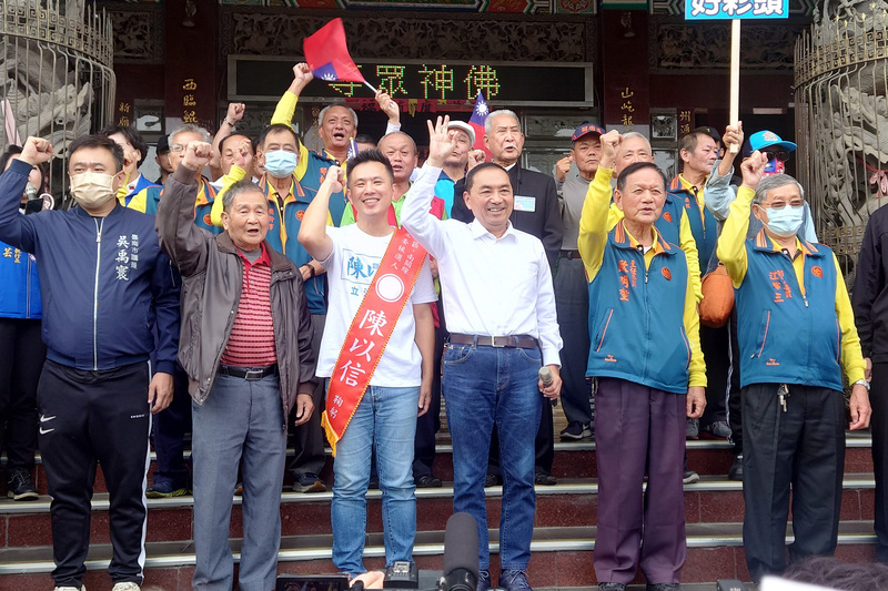侯友宜台南車隊掃街 路過李全教競總未停留