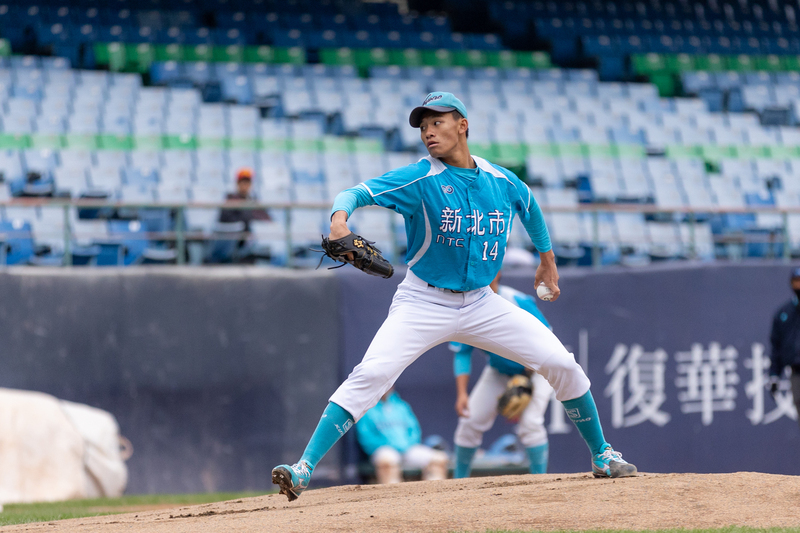 新北U18新北藍2投演無安打 陳霆豪畢業後想選秀