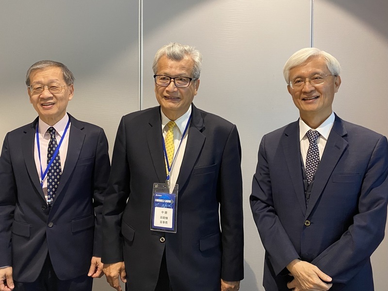 中鋼翁朝棟：鋼市第4季回暖 明年會更平順