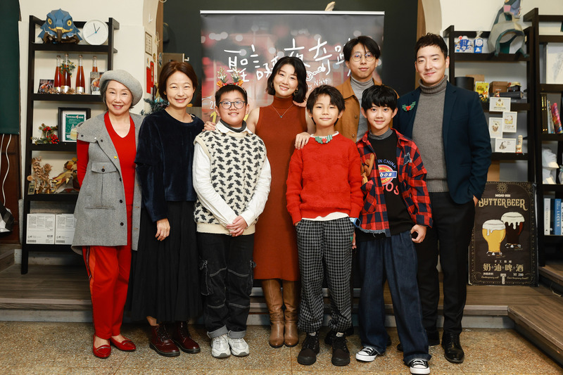 「聖誕夜奇蹟」當母子 朱芷瑩洪君昊逛夜市培養感情