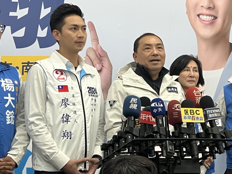 台中站台 侯友宜提打詐政見：騙愈多關愈久