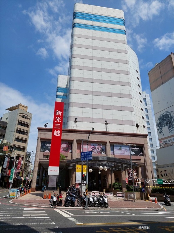 南市公告地價上漲 地王新光三越蟬聯每坪114萬