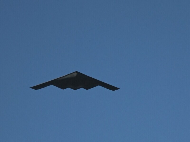 B-2轟炸機將重返美國新年慶典 玫瑰花車遊行衝場