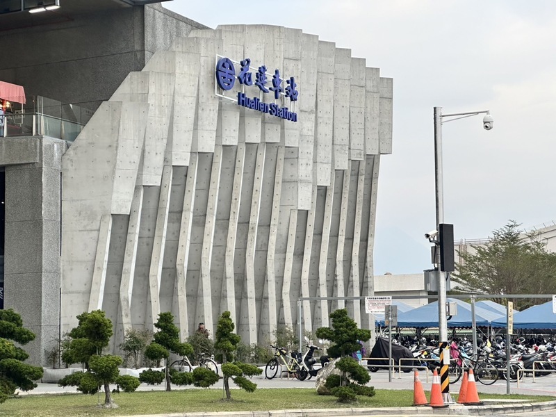 花蓮車站前科技執法臨停3分鐘舉發 春節前啟用