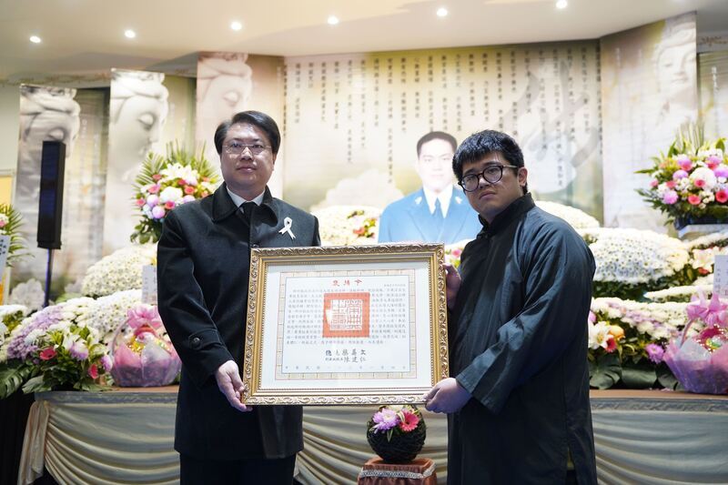 竹縣消防分隊長火警殉職 告別式追晉大隊長