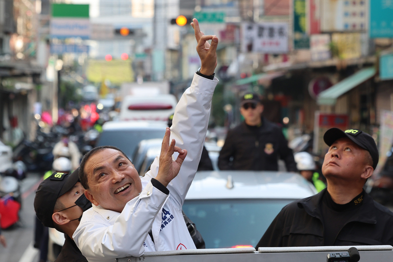 侯友宜：抹紅沒用 我用生命保護台灣