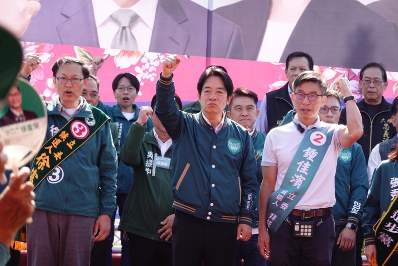 賴清德屏東連2場輔選 拉抬鍾佳濱、徐富癸聲勢