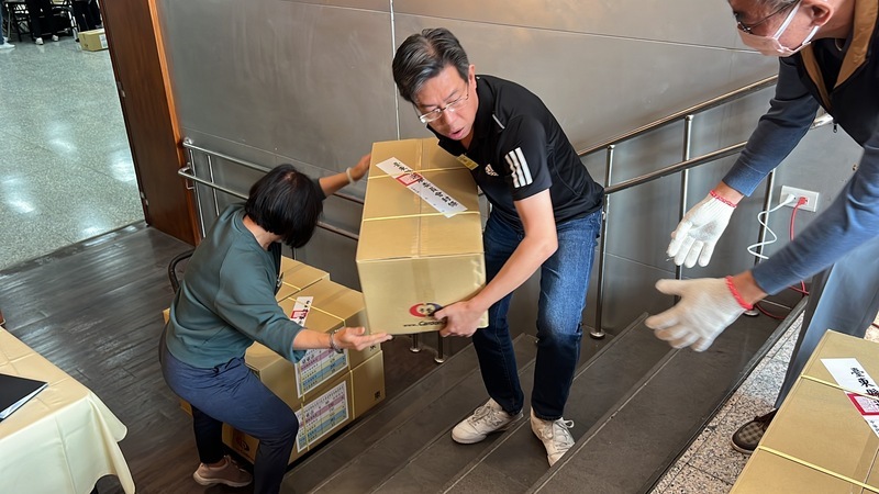 海象和風向不佳 蘭嶼選票預計11日包船送達