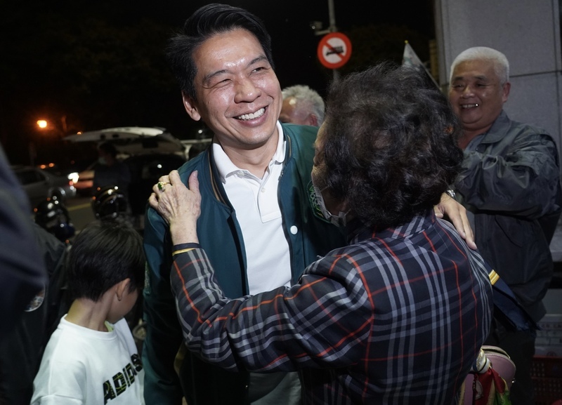 高雄市第3選區立委 李柏毅自行宣布當選