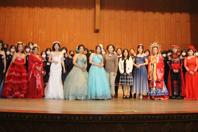 長榮女中新秘大賽 阿嬤當模特兒重溫披婚紗喜悅