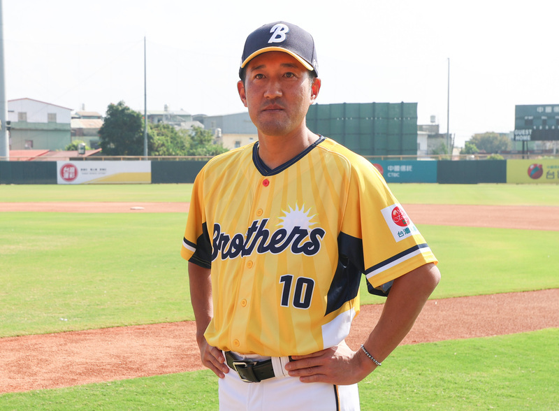 兄弟新任教頭平野惠一 盼用體育表達對台感謝