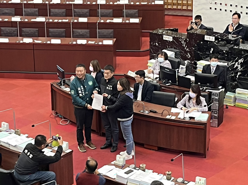 高市議會終結流會續審預算 2/1改選委員會