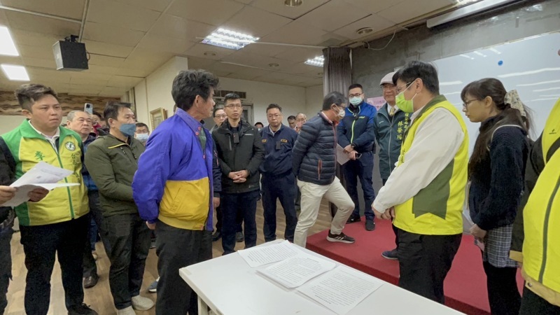 大台南觀光城面臨拆除 自治會攤商激動陳情