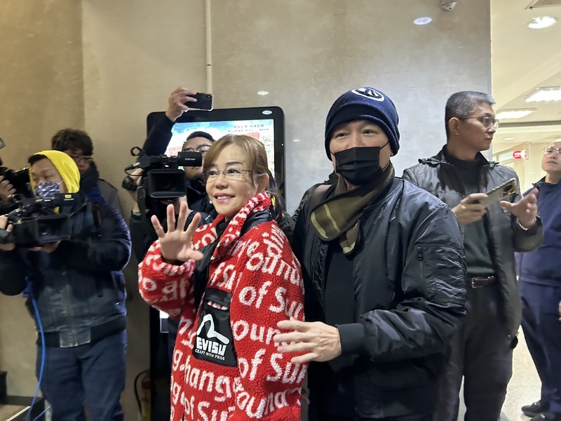 黃琪假冒律師 孫鵬、狄鶯遭詐騙30萬元北院出庭