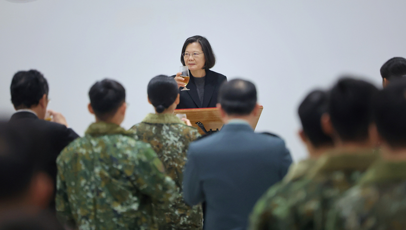 勗勉澎湖部隊 總統:國防預算創新高將持續支持國軍