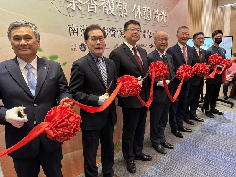 台鐵第2座禮賓候車室落腳南港 開幕迎春節旅客