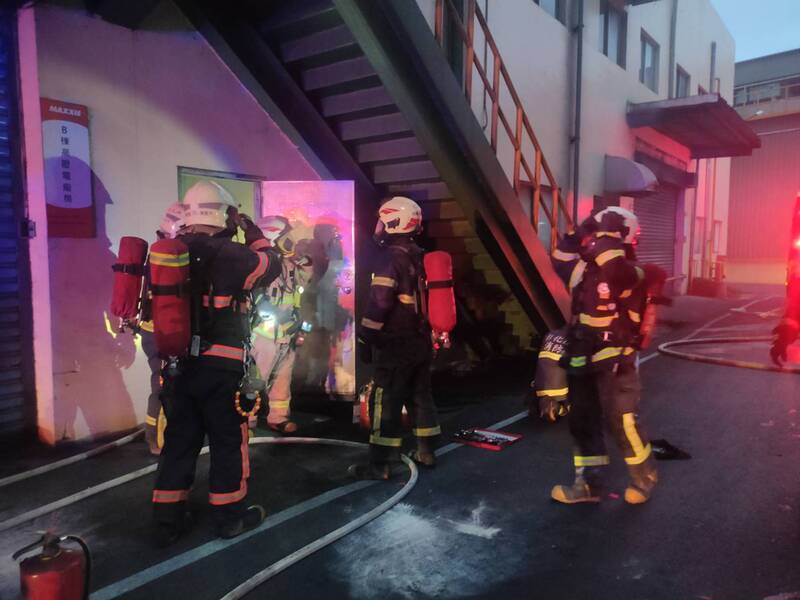 正新公司溪州廠火警 配電盤起火無人傷亡