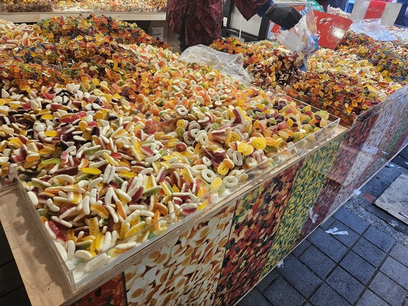 過年狂嗑瓜子零嘴 跟著營養師計算不爆熱量吃法