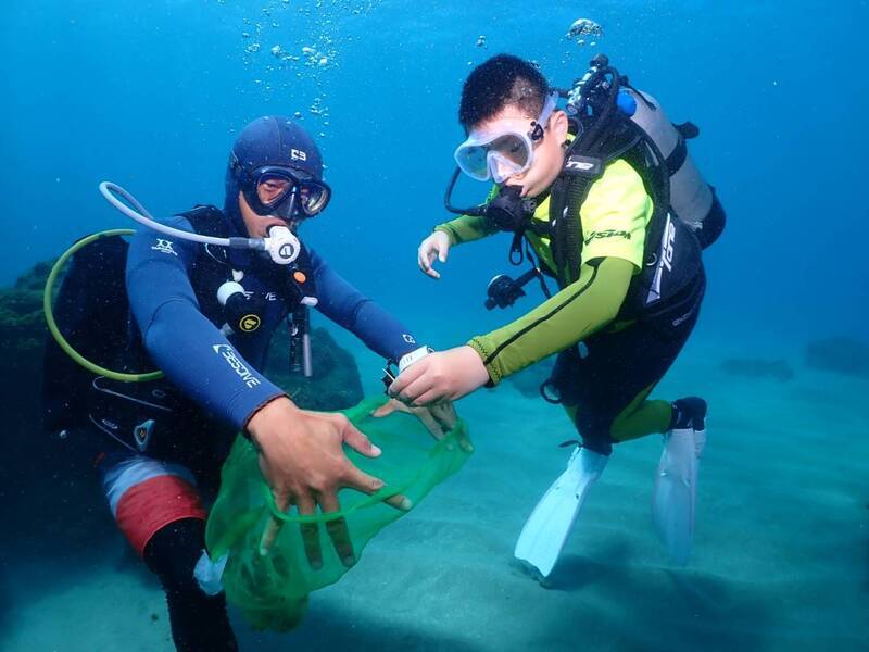 屏東潛海小戰將 攜手學童共創友善海洋環境