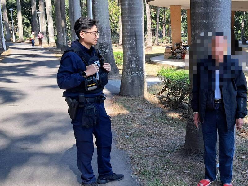 老翁剛出獄訪友竊走紅包 身影被拍又落網