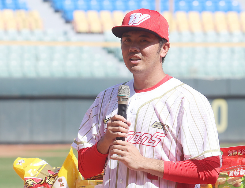 郭嚴文開訓帶動喊應援口號 笑說學弟很活潑