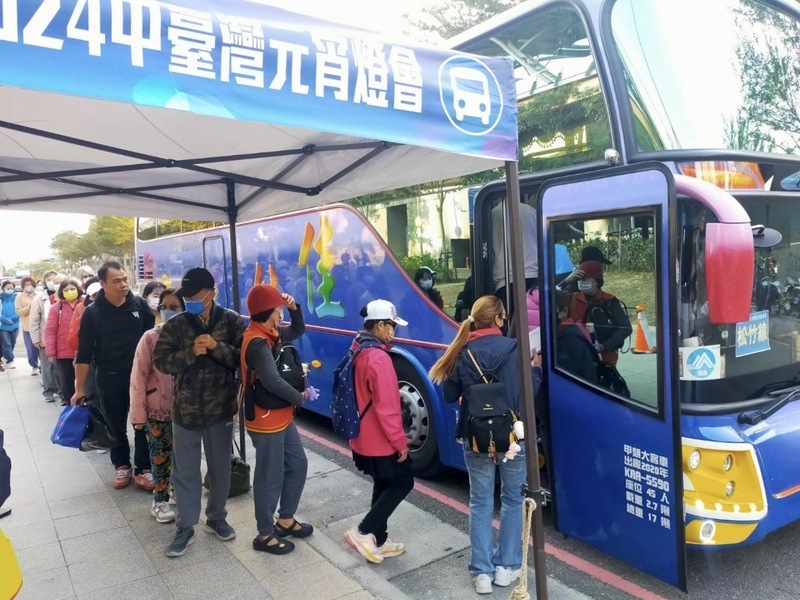 中台灣元宵燈會延長至2/28 假日加開接駁車